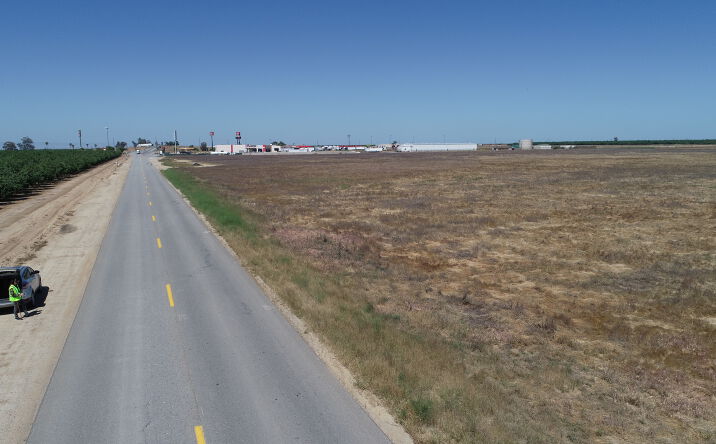 Pictures of Industrial, Mixed Use, Land, Self Storage, Mobile Home Park property located at Merced Ave, Bakersfield, CA 93308 for sales - image #1
