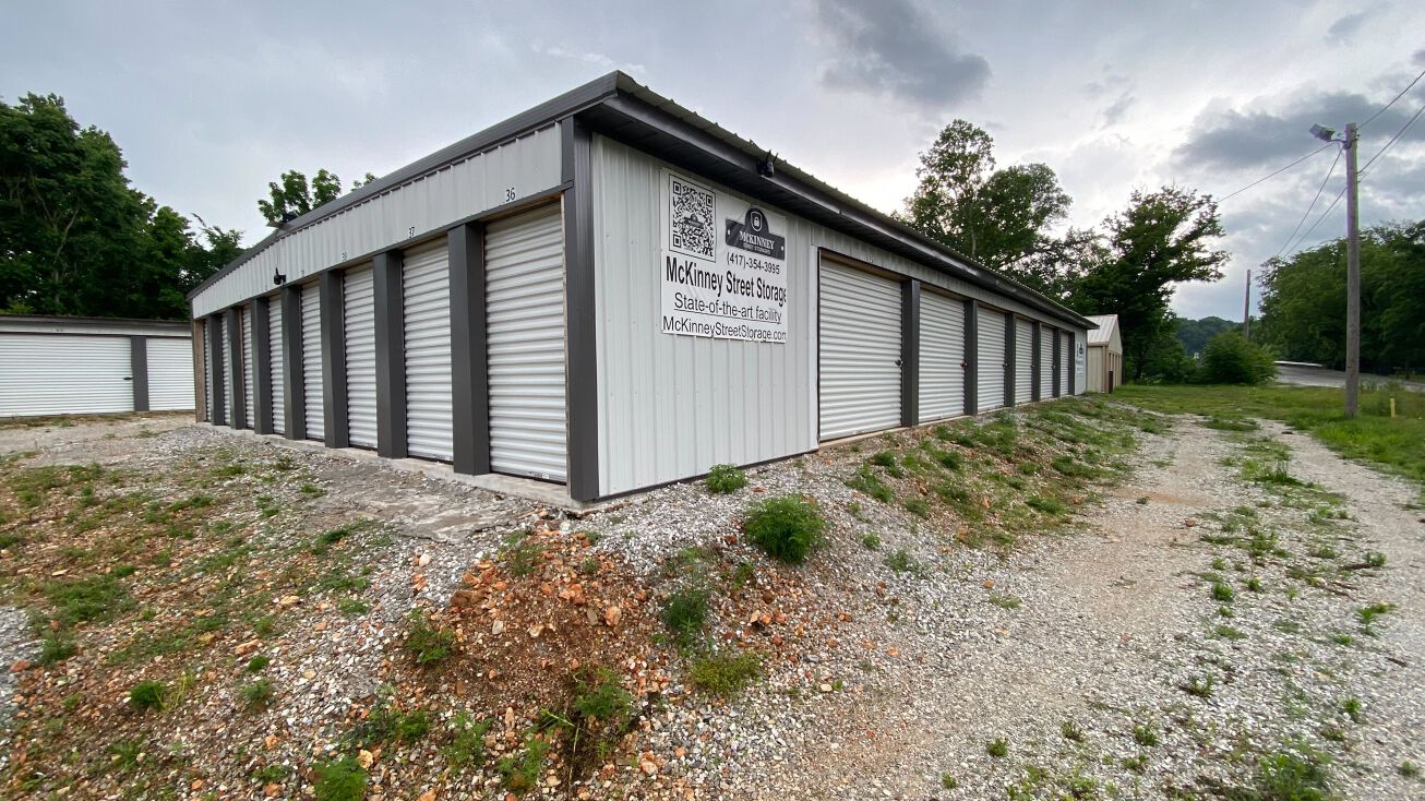 818 McKinney, Neosho, MO 64850