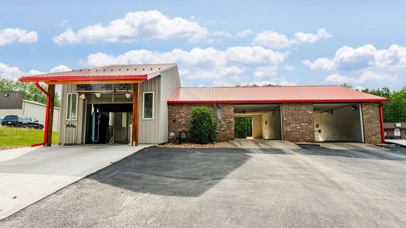 195 N Robert Stone Way, Reedsville, WV 26547