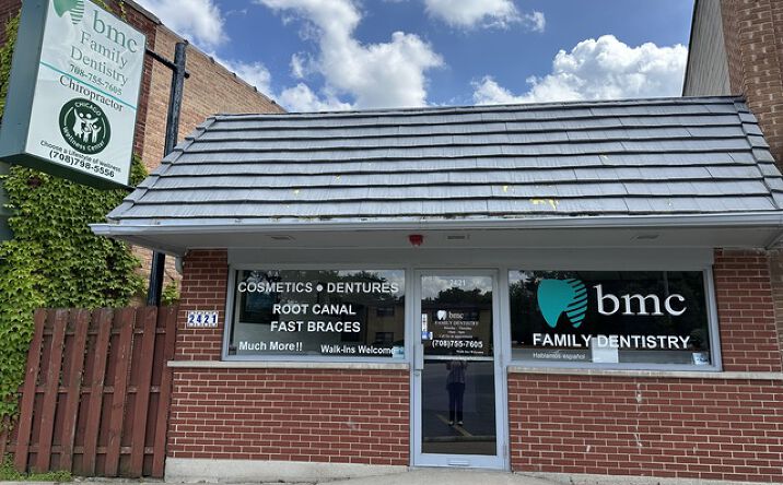 Pictures of Retail property located at 2421 183rd St, Homewood, IL 60430 for sales - image #1