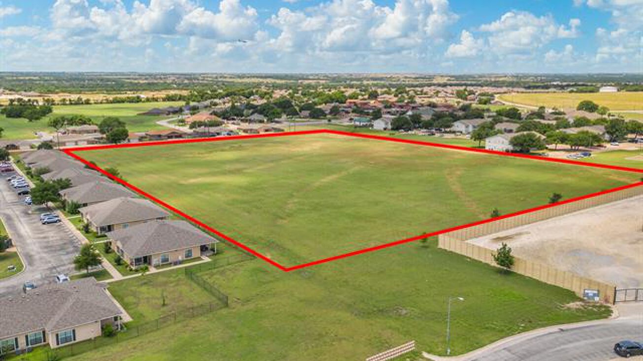 427 N Hyde Park Blvd, Cleburne, TX 76033 | Crexi.com