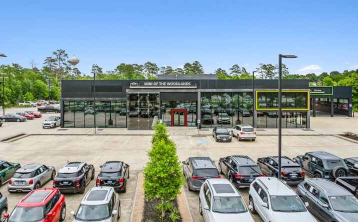Pictures of Retail property located at 16675 I-45, Conroe, TX 77385 for sales - image #1