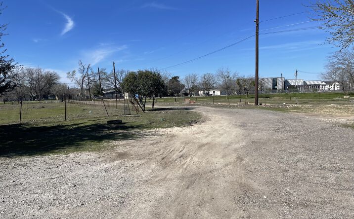 Pictures of Mobile Home Park, Mixed Use, Industrial property located at 9507 Capitol View Dr, Austin, TX 78747 for sales - image #1