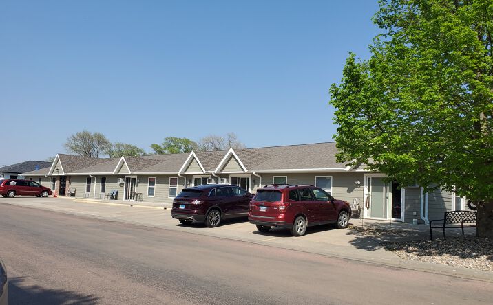 Pictures of Senior Living property located at 211 Iowa Ave, Platte, SD 57369 for sales - image #1
