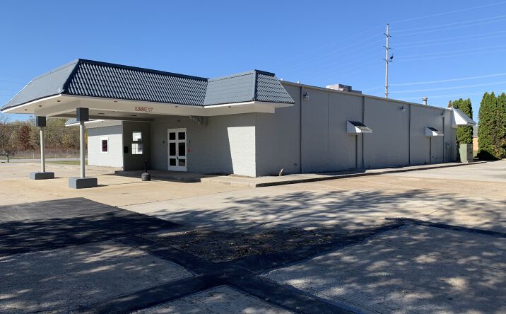 Pictures of Retail property located at 6402 Milan Rd, Sandusky, OH 44870 for sales - image #1
