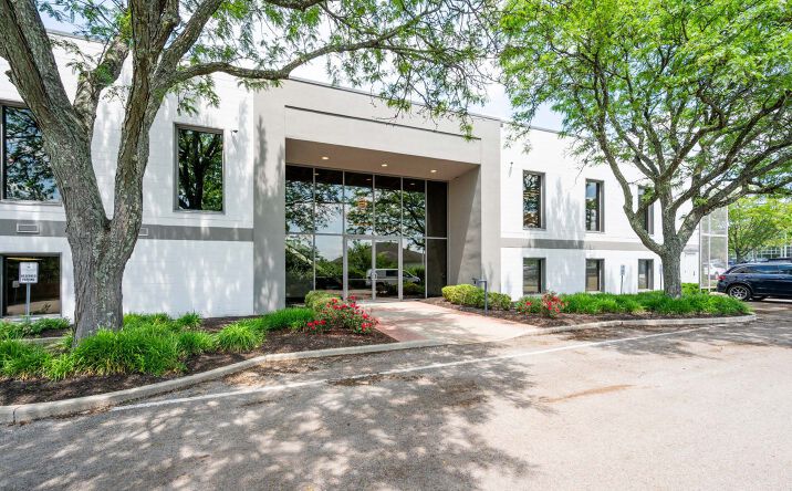 10700 Montgomery Rd, Cincinnati, OH 45242 | Crexi.com