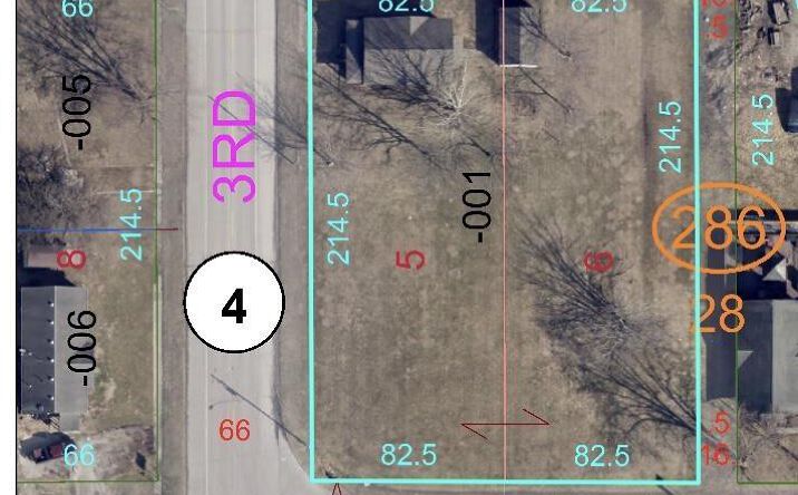 Pictures of Land property located at 404 S 3RD Street, Girard, IL 62640 for sales - image #1