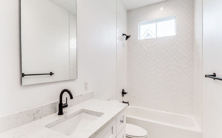 Pictures of Industrial property located at 1913 Ludwig Pt, New Braunfels, TX 78130 for sales - image #1