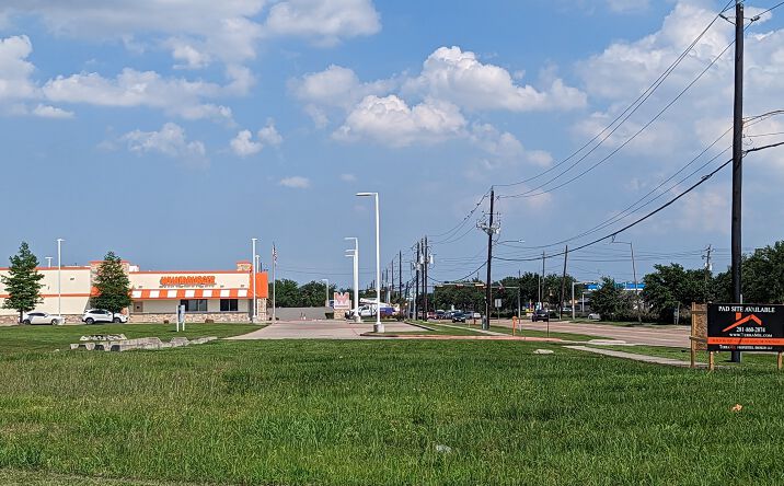 Pictures of Land property located at 3917 Red Bluff Rd, Pasadena, TX 77503 for sales - image #1