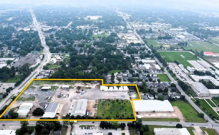 image of property at 111 BERRY RD Houston TX 77022 APN: 1288610010001