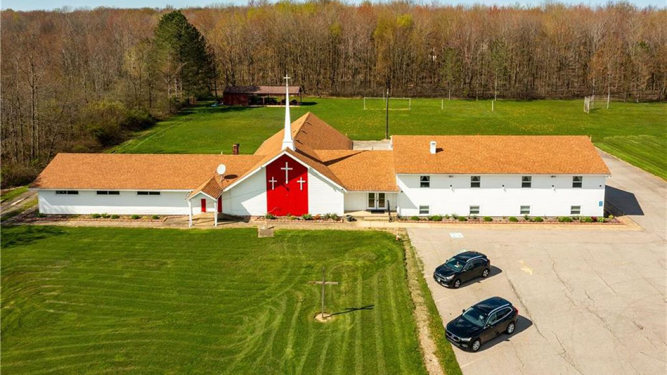 5835 OH166, Rock Creek, OH 44084