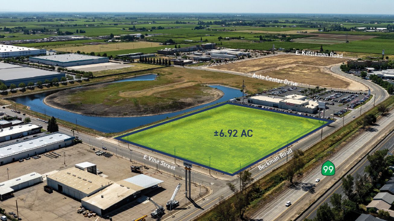 930 S Beckman Rd, Lodi, CA 95241