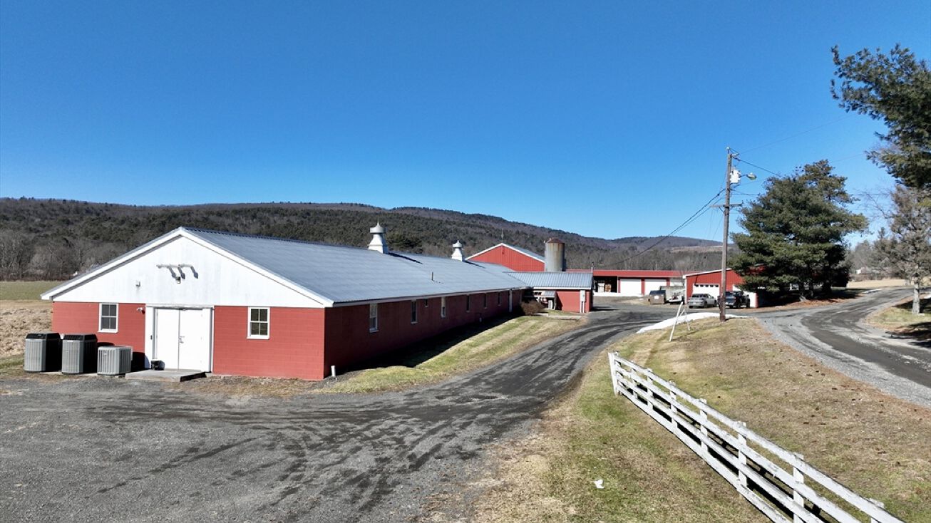 47 Cross St, Bernardston, MA 01337