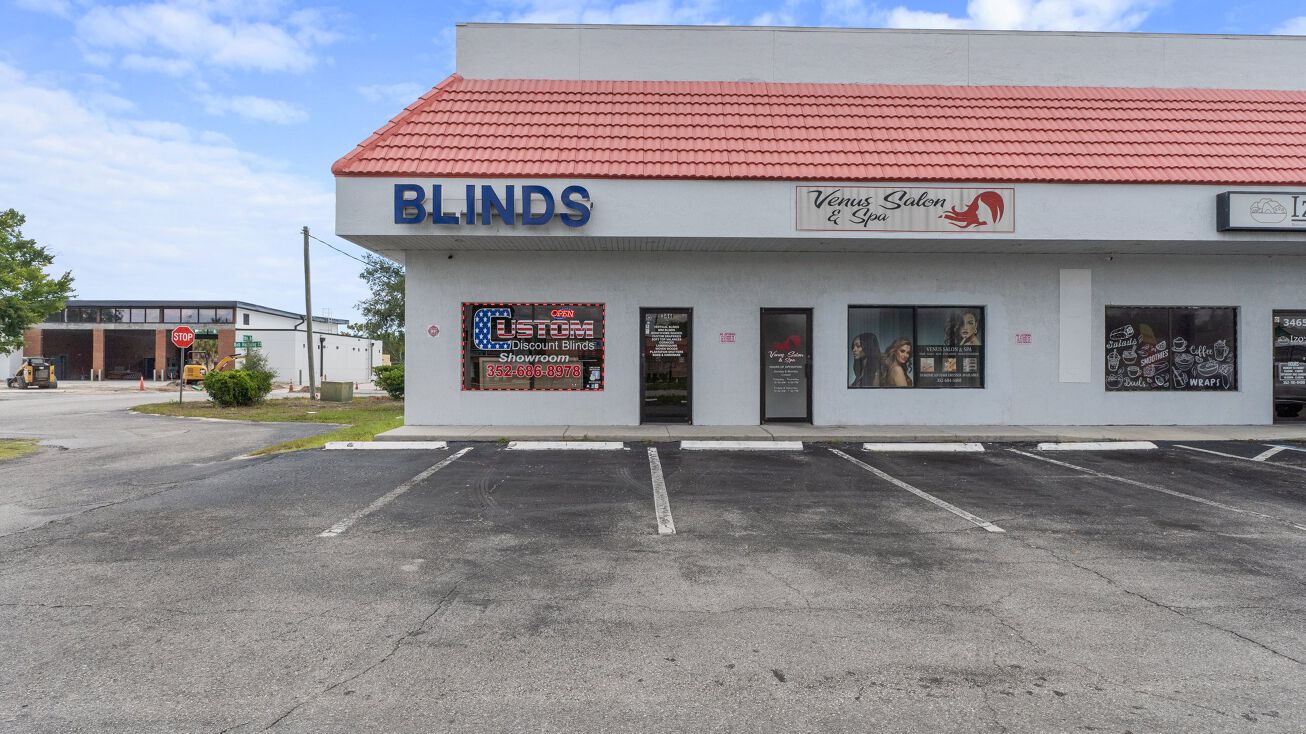 3461 Deltona Blvd, Spring Hill, FL 34606