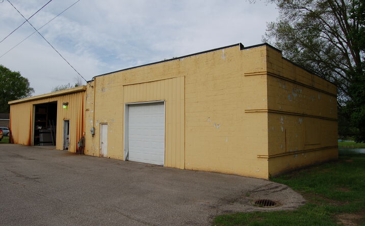 Pictures of Self Storage property located at N West St, Carson City, MI 48811 for sales - image #1
