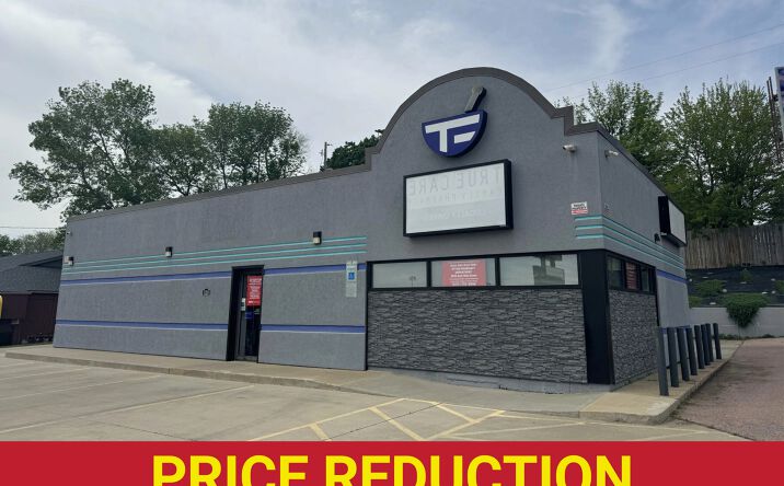 Pictures of Retail property located at 1120 E 10th St, Sioux Falls, SD 57103 for sales - image #1
