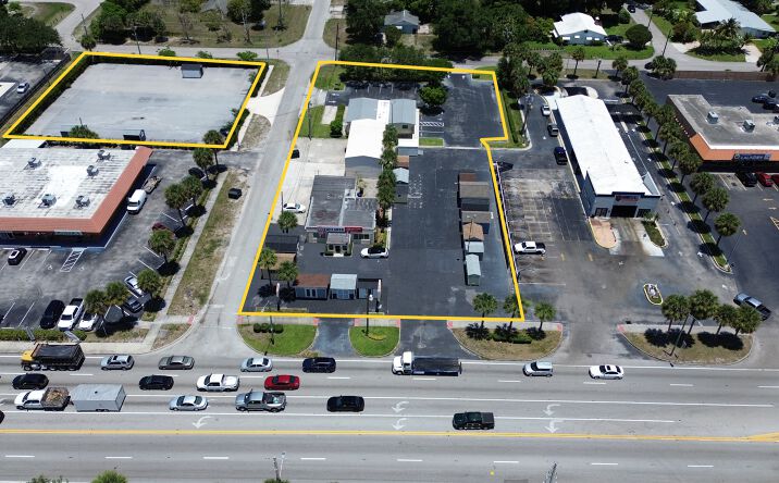 Pictures of Retail property located at 2402 S US Hwy 1, Fort Pierce, FL 34982 for sales - image #1