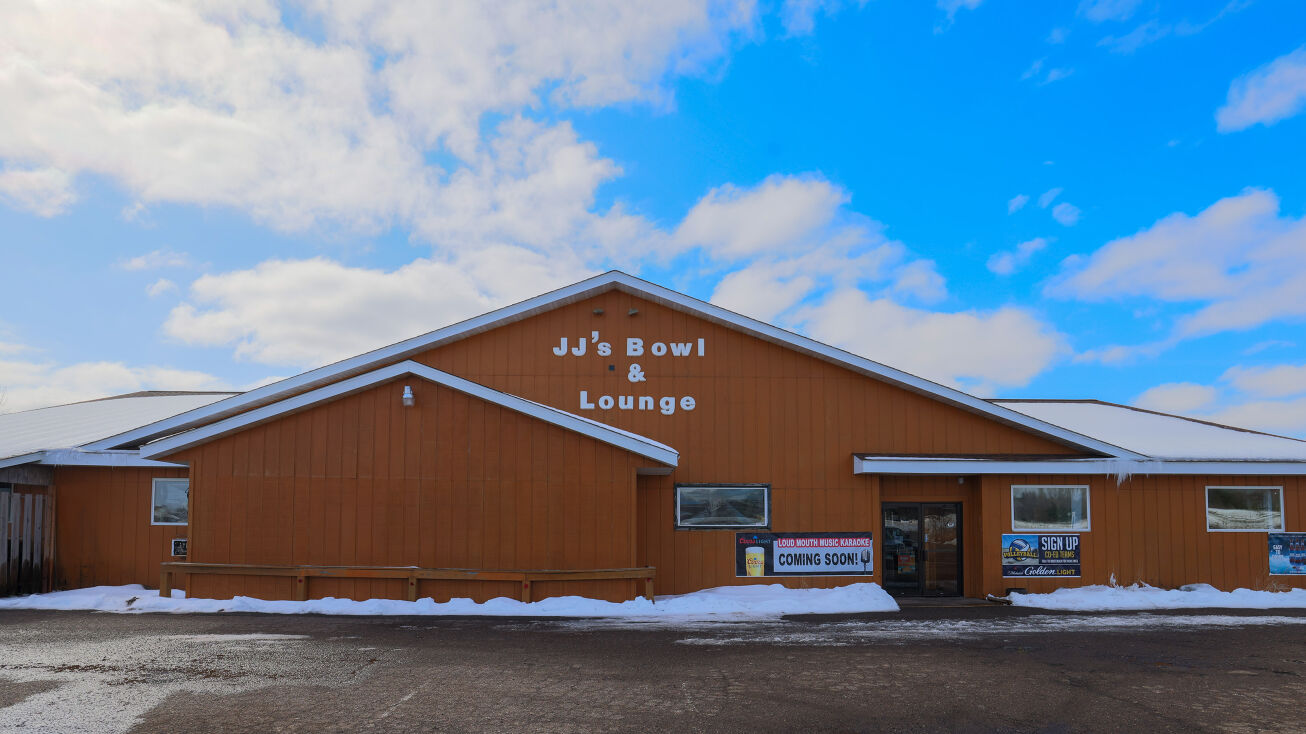 6427 Ash St, North Branch, MN 55056