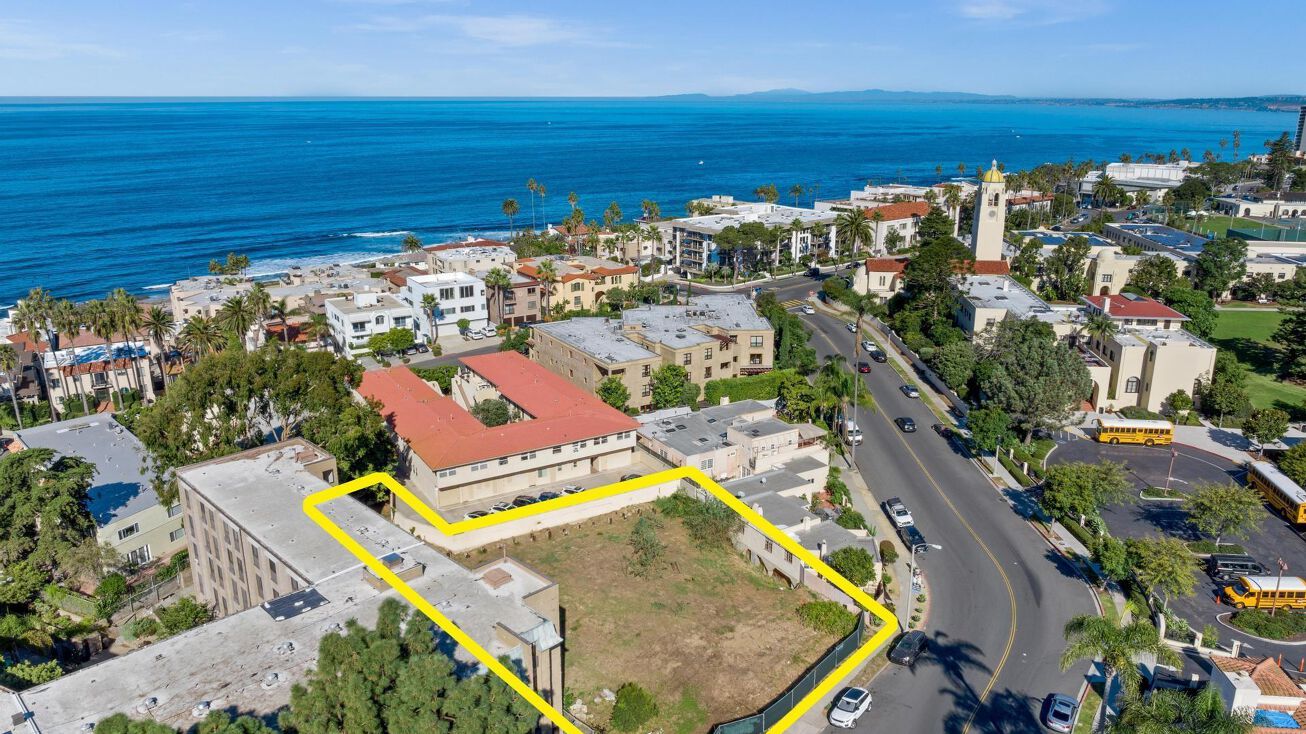 757090 La Jolla Blvd 17,18, La Jolla, CA 92037