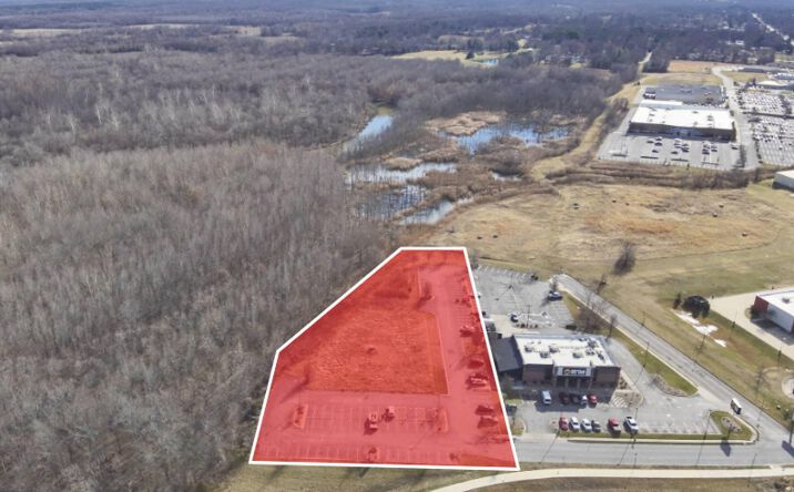 Pictures of Land property located at 1445 E MAIN Street, Carbondale, IL 62901 for sales - image #1