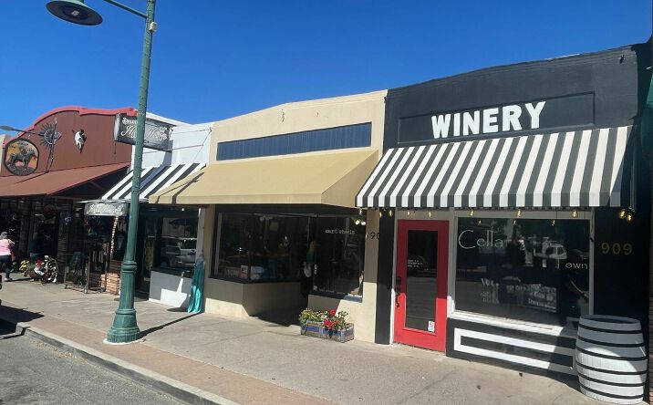 Pictures of Retail property located at 909 N Main St, Cotton Wood, AZ 86326 for sales - image #1