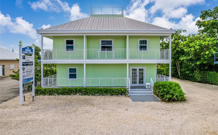 Pictures of Land property located at 91760 Overseas Hwy, Tavernier, FL 33070 for sales - image #1