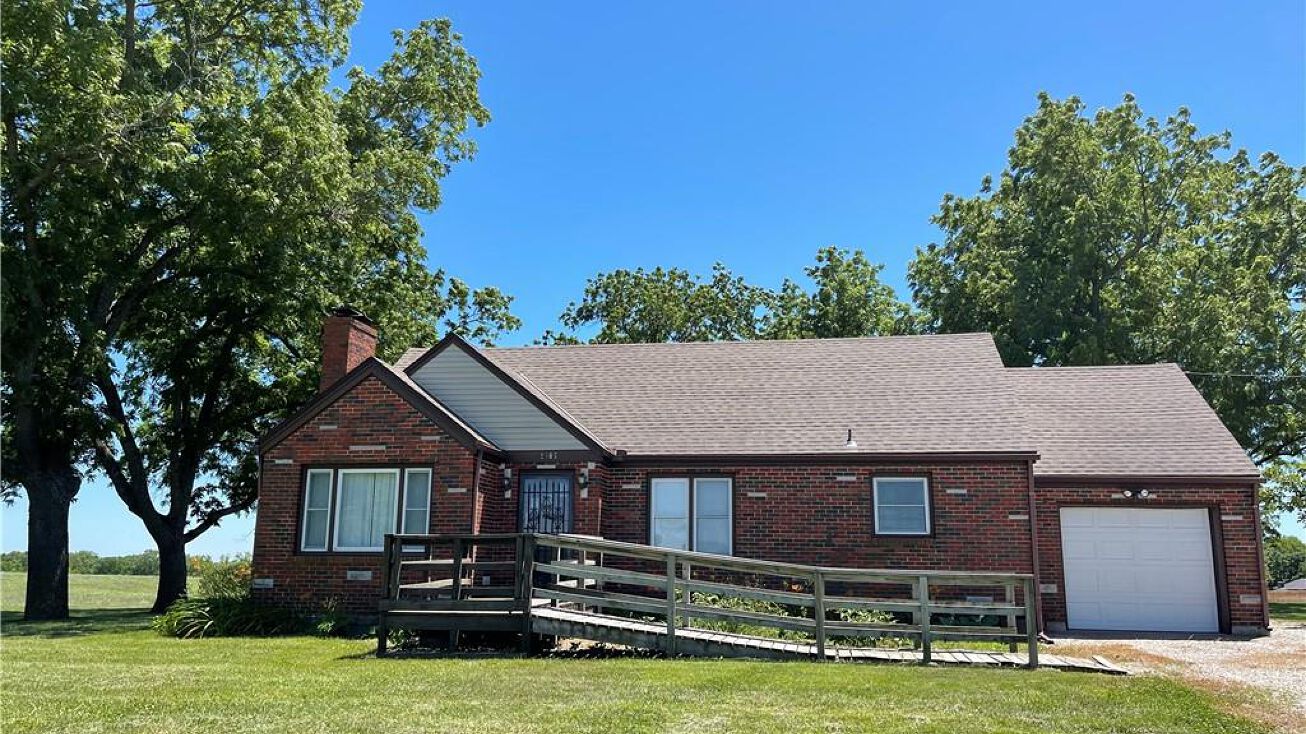 12505 Parallel Parkway, Kansas City, KS 66109