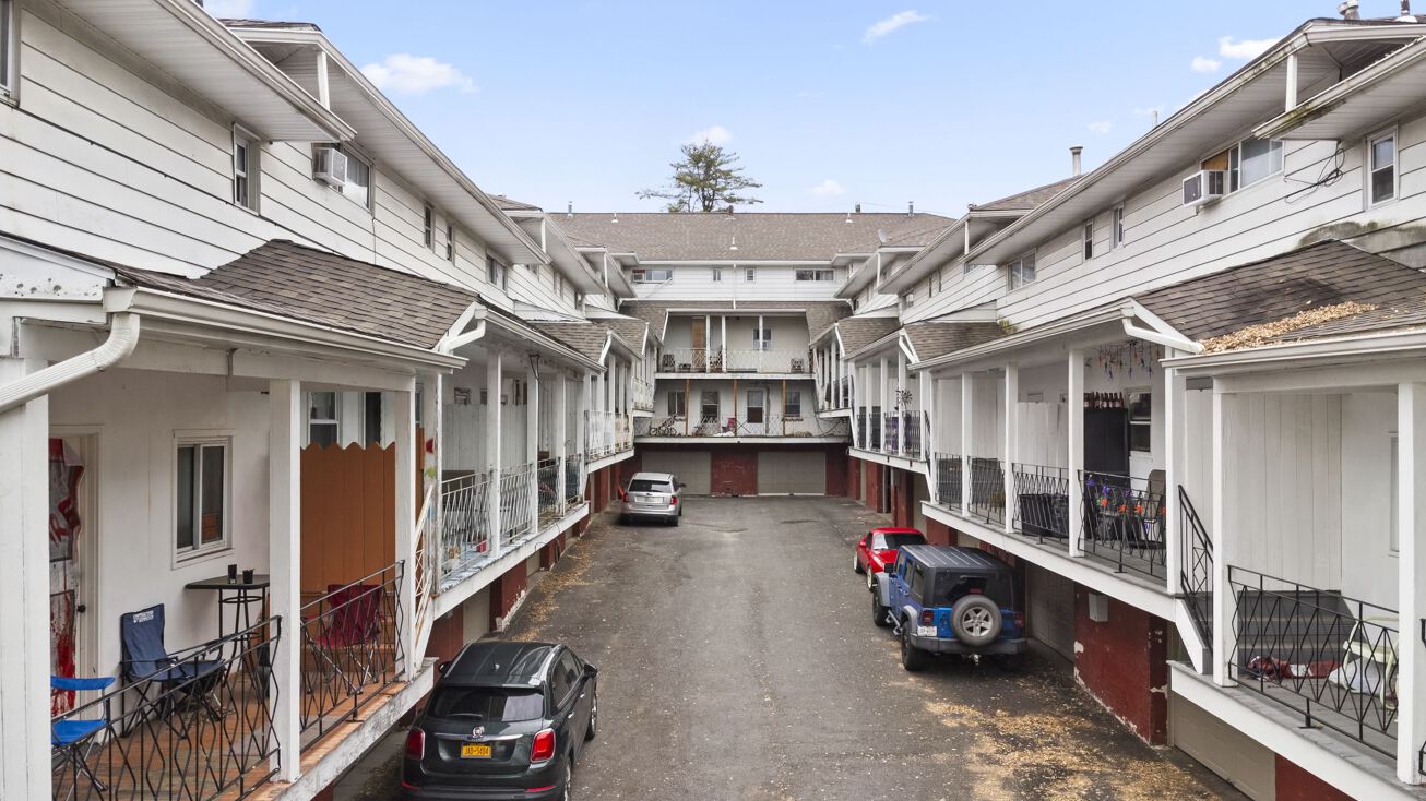 101 Hooper Rd, Endicott, NY 13760