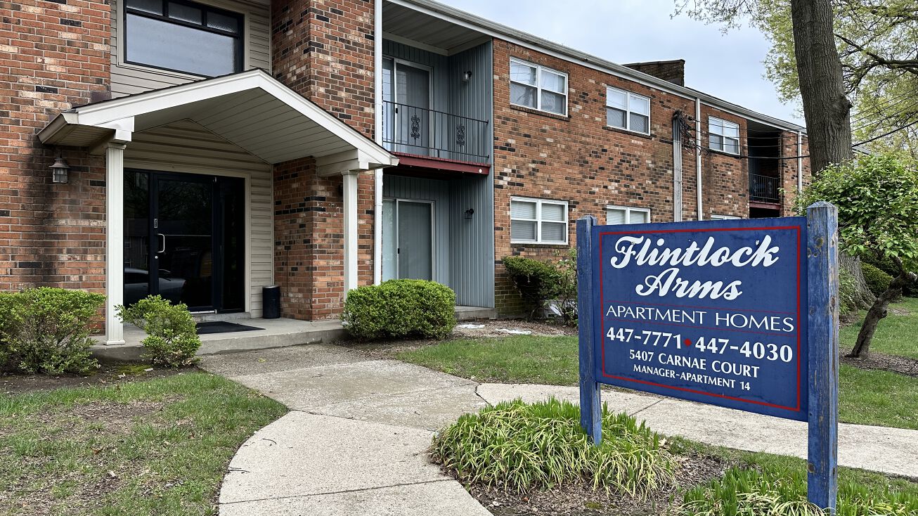 1822 San Jose Ave, Shively, KY 40216