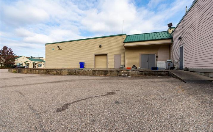 Pictures of Retail property located at 567 South County Trail UNIT 311, Exeter, RI 02822 for sales - image #1