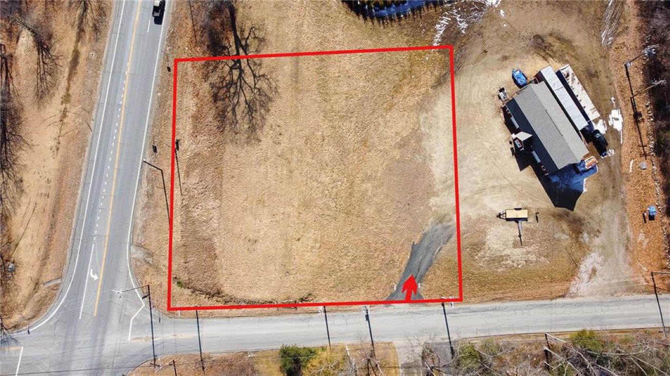 600 Bronco Highway, Burrillville, RI 02839