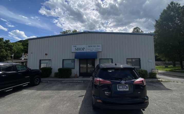 Pictures of Industrial, Mixed Use property located at 106 W. Second Street, Rocky Top, TN 37769 for sales - image #1