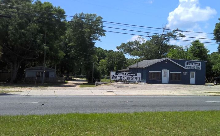 Pictures of Land, Mixed Use, Mobile Home Park, Office, Retail property located at 4971 Mobile Hwy, Pensacola, FL 32506 for sales - image #1