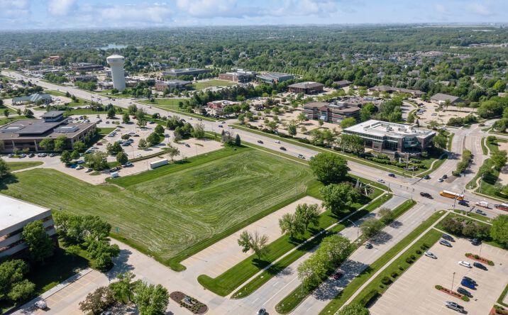 Pictures of Land property located at 5800 University Ave, West Des Moines, IA 50266 for sales - image #1