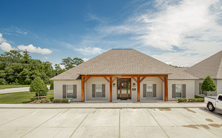Pictures of Office property located at 16044 LA-73, Prairieville, LA 70769 for sales - image #1