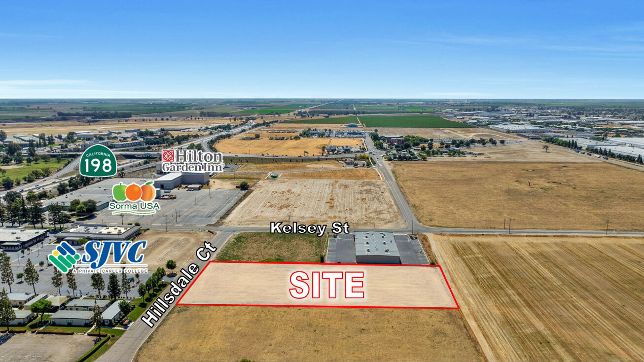 8224 W Hillsdale Ave, Visalia, CA 93291