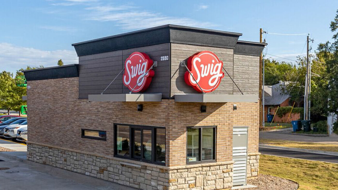 400 NW Chipman Rd, Lee's Summit, MO 64063