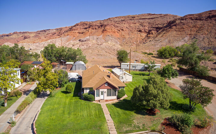 Pictures of Multifamily property located at 195 E 200 N, Moab, UT 84532 for sales - image #1