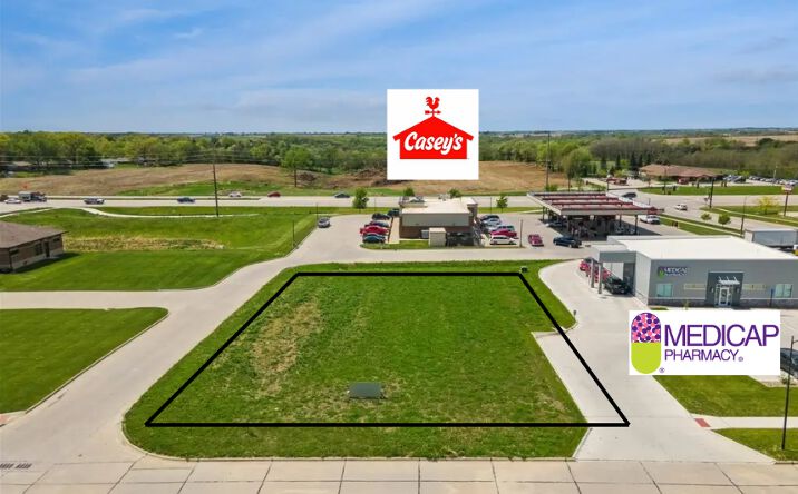 Pictures of Land property located at 2103 N 3rd Lane, Indianola, IA 50125 for sales - image #1