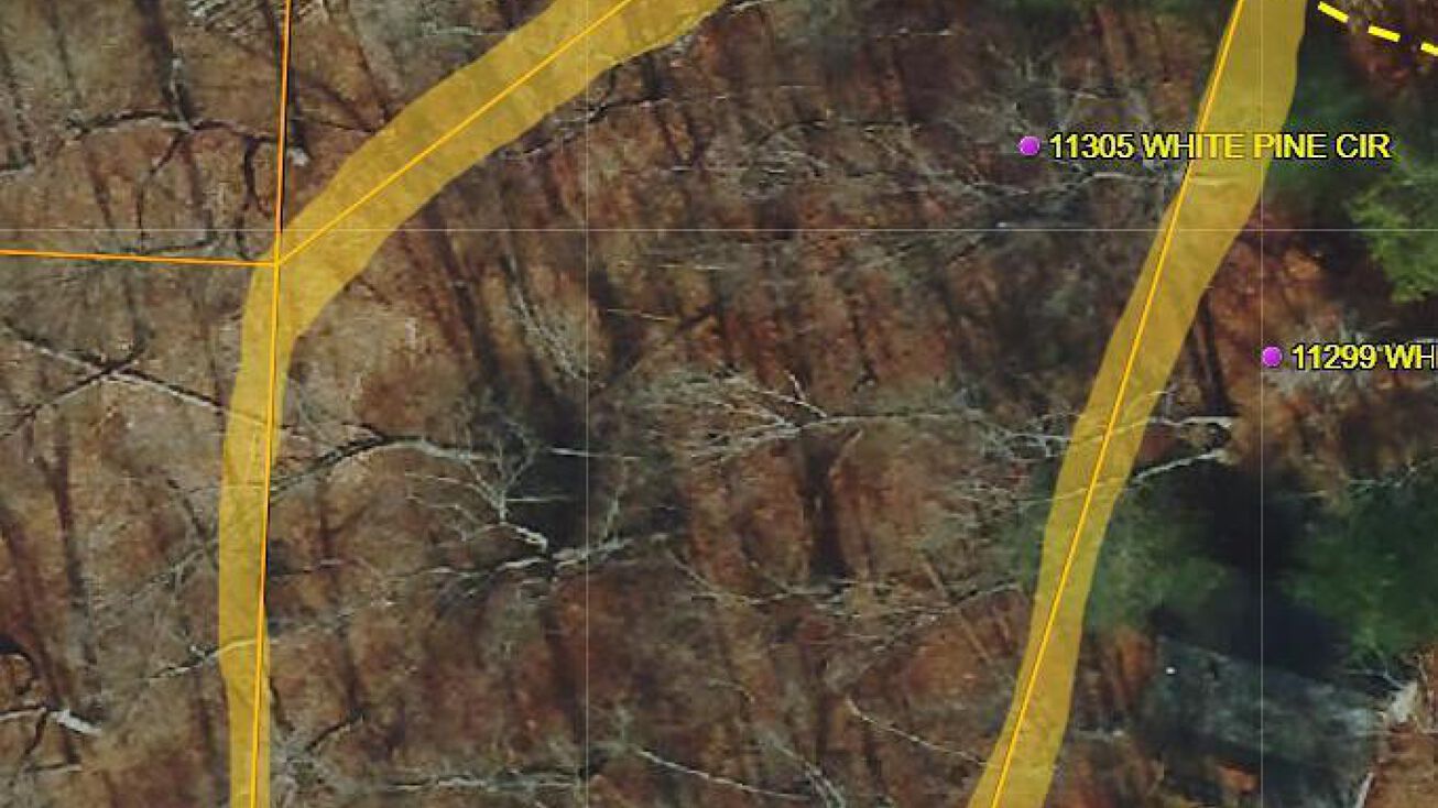 11305 White Pine Circle, Glouster, OH 45732