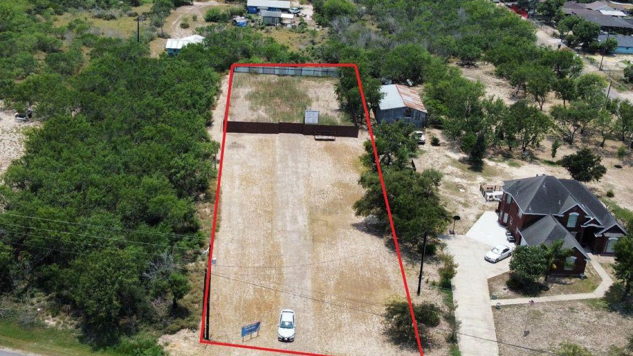 000 Expressway 83 Highway, La Joya, TX 78560