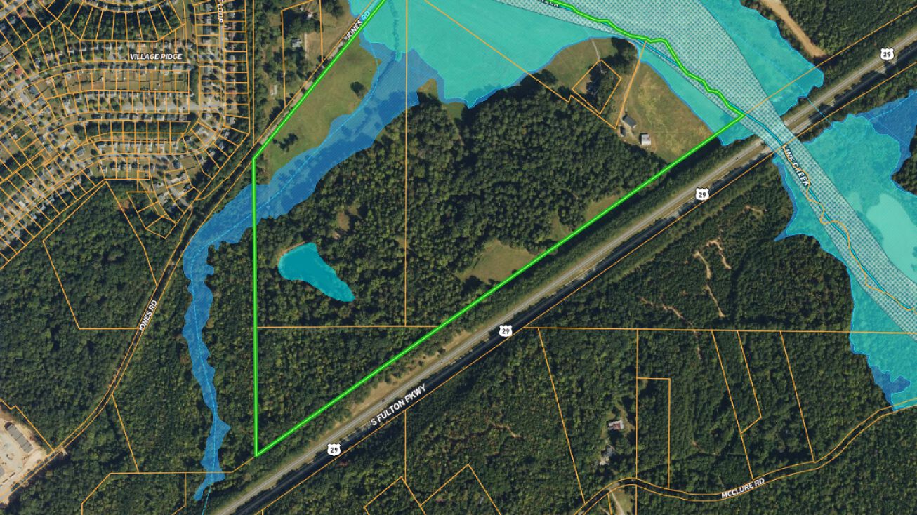 7480 Jones Rd, Fairburn, GA 30213