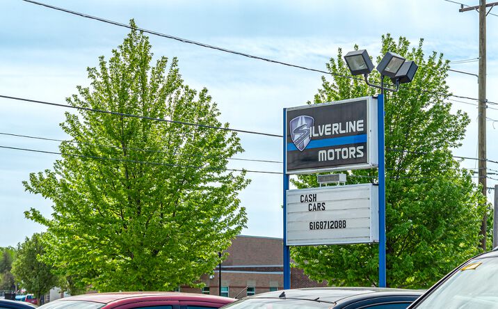 Pictures of Retail property located at 6015 Division Ave S, Grand Rapids, MI 49548 for sales - image #1
