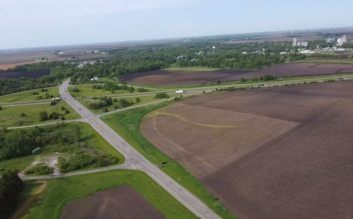Pictures of Land property located at IL-54, Farmer City, IL 61842 for sales - image #1
