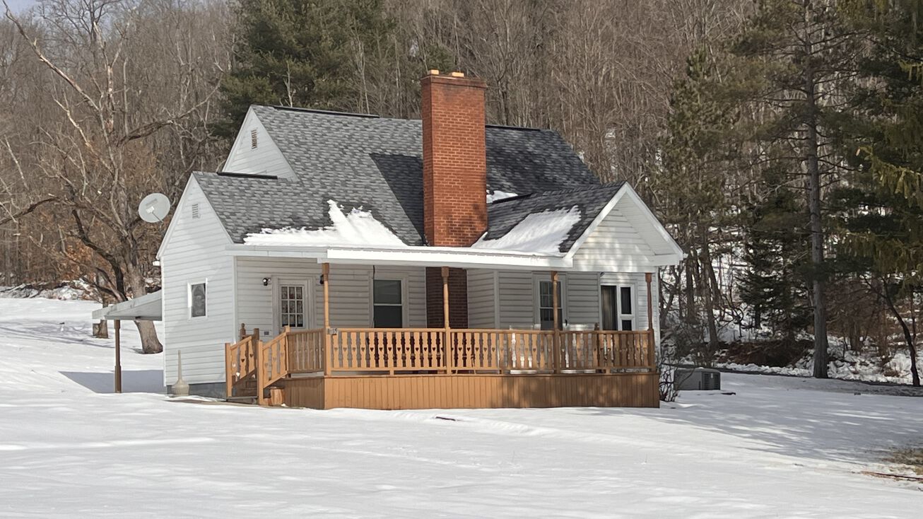 1715 Byers Rd, Mahaffey, PA 15757