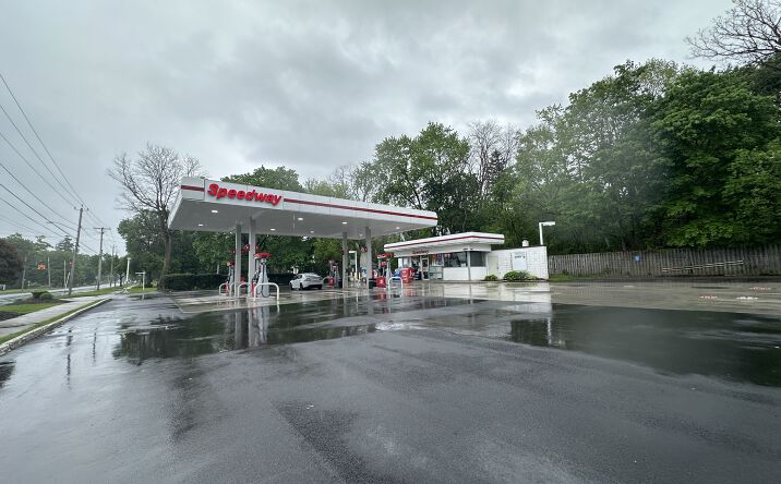 Pictures of Retail property located at 2639 Genesee St, Utica, NY 13501 for sales - image #1