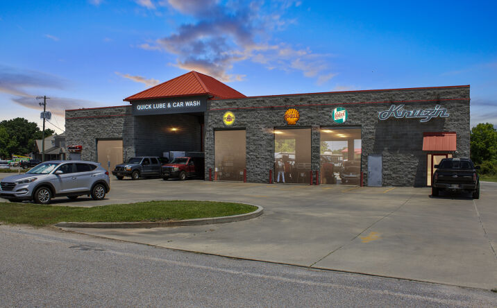 Pictures of Retail, Special Purpose property located at 1853 Evelyn Gandy Pkwy, Hattiesburg, MS 39401 for sales - image #1