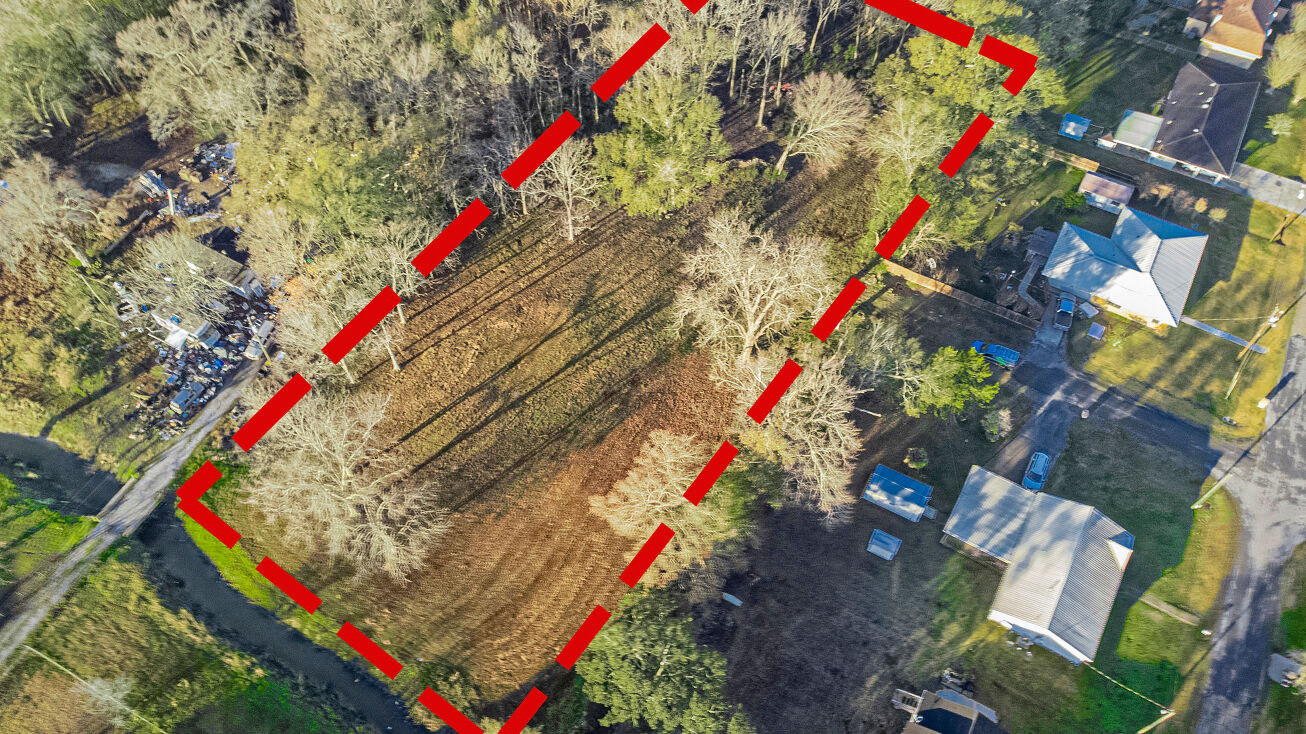 Fern Ave, Abbeville, LA 70510