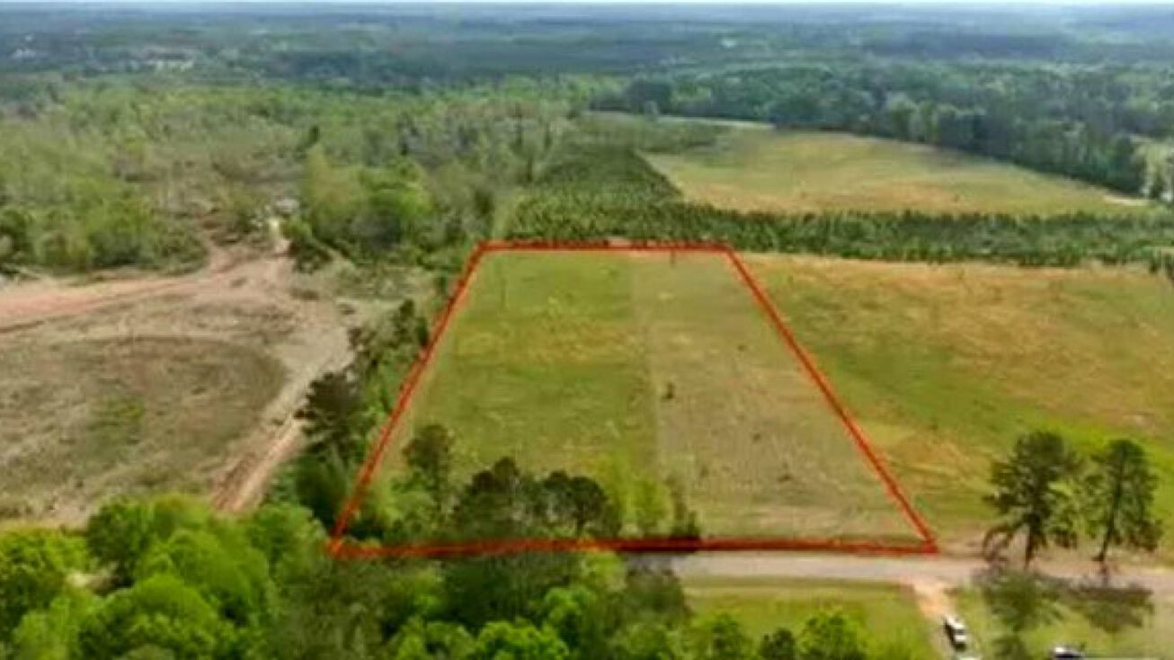 19 Beartown Road, Jayess, MS 39641