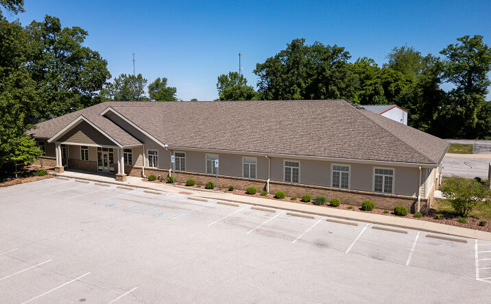 Pictures of Office property located at 7540 New West Rd, Toledo, OH 43617 for sales - image #1